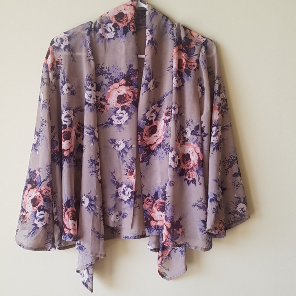 2 Floral Kimono Tops/ Cover up